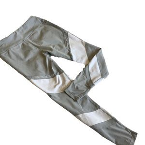 Women's Size S Grey White Stripe Zella Capri Leggings Mesh Accent